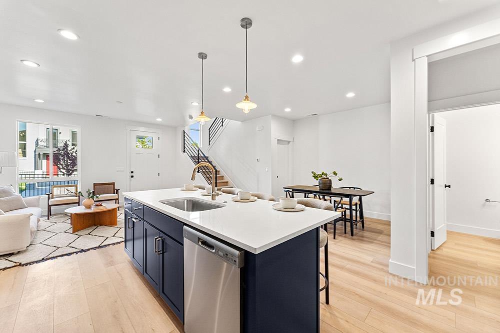 280 S Filbert Ln, Eagle, Idaho 83616, 3 Bedrooms, 2.5 Bathrooms, Residential For Sale, Price $579,900, 98967629