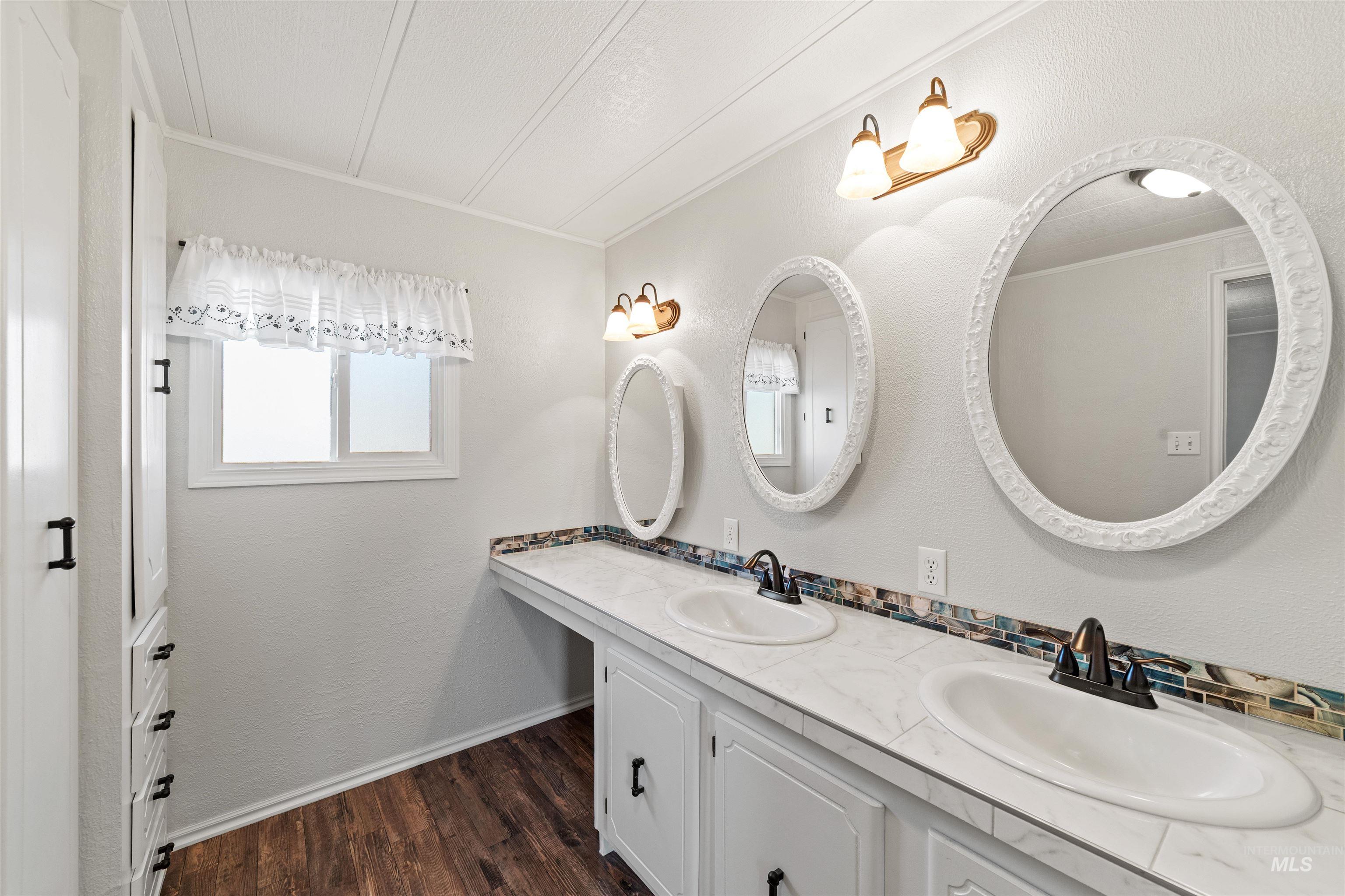 241 N. Checola Circle, Boise, Idaho 83713, 2 Bedrooms, 2 Bathrooms, Residential For Sale, Price $99,000, 98967632