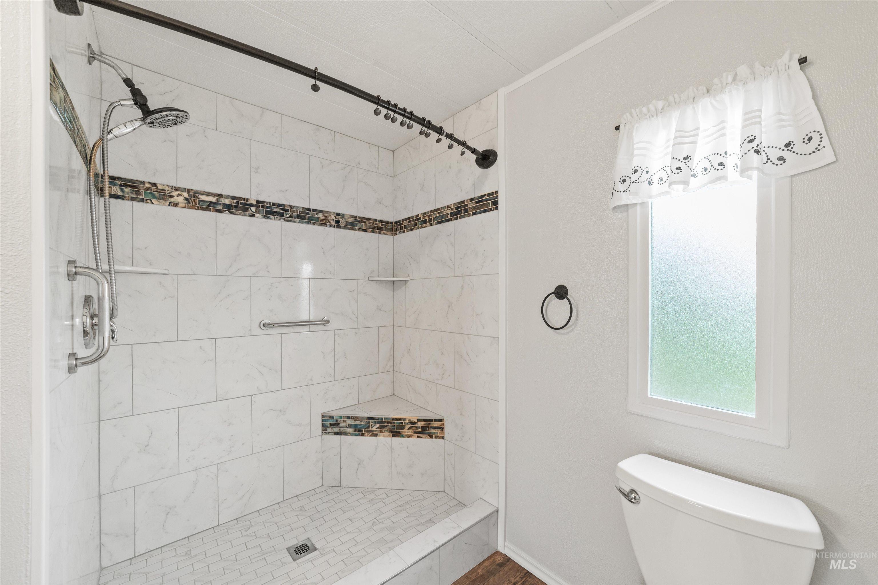 241 N. Checola Circle, Boise, Idaho 83713, 2 Bedrooms, 2 Bathrooms, Residential For Sale, Price $99,000, 98967632