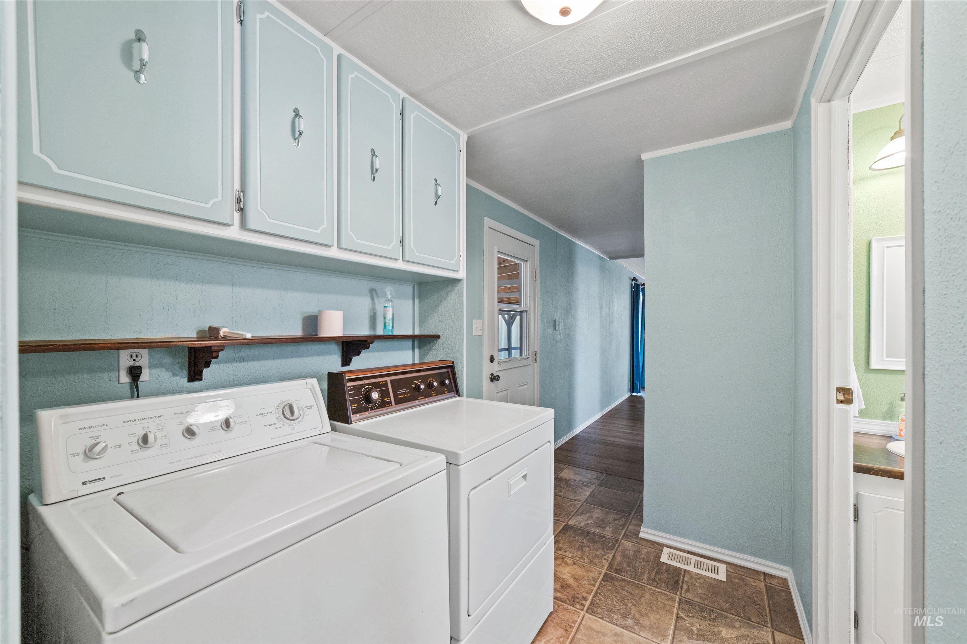 241 N. Checola Circle, Boise, Idaho 83713, 2 Bedrooms, 2 Bathrooms, Residential For Sale, Price $99,000, 98967632