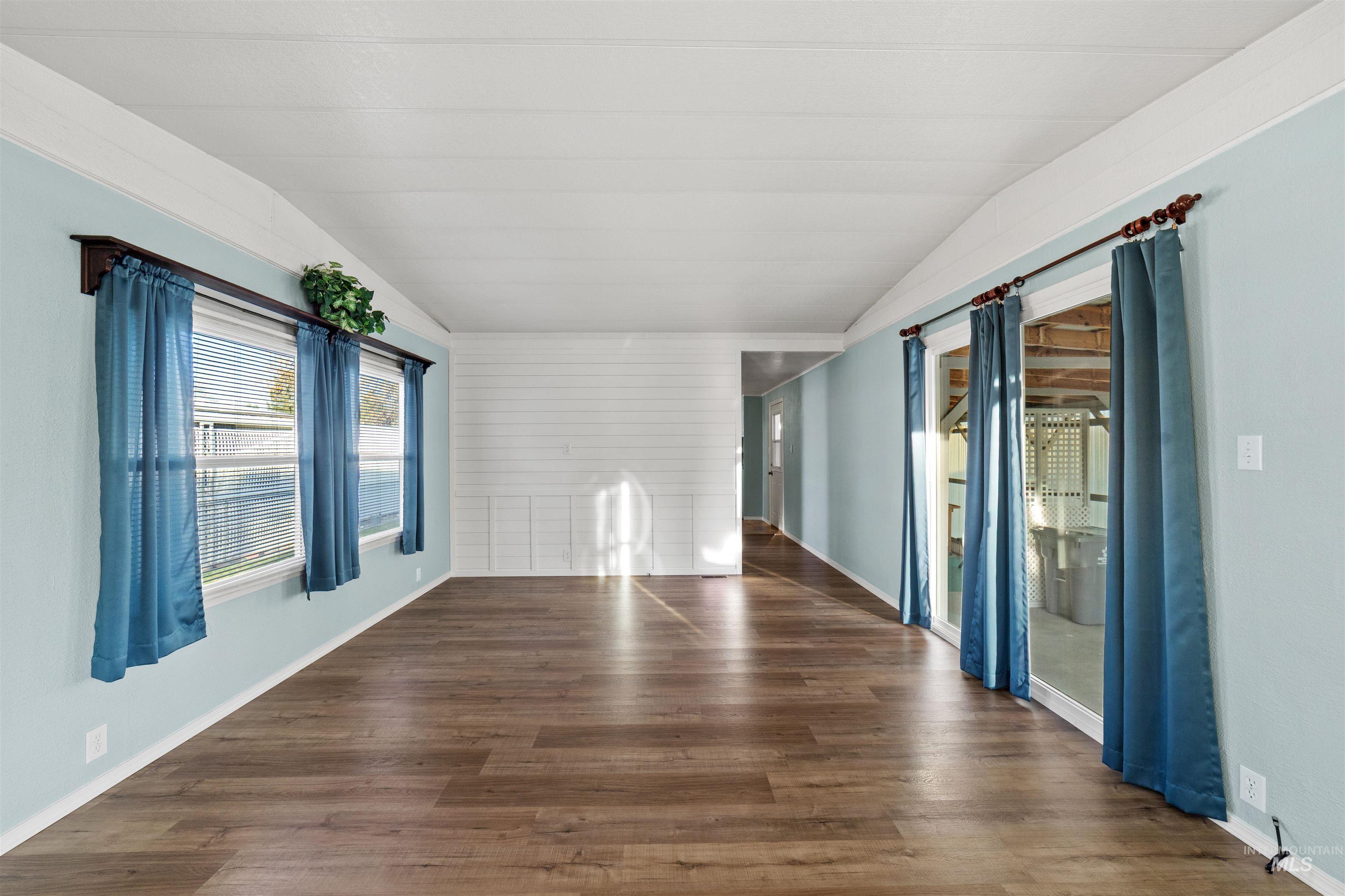 241 N. Checola Circle, Boise, Idaho 83713, 2 Bedrooms, 2 Bathrooms, Residential For Sale, Price $99,000, 98967632