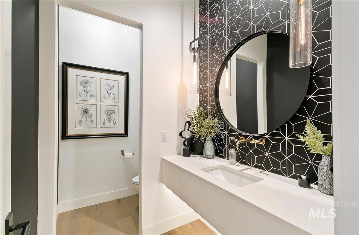 800 E Ashbourne Lane, Eagle, Idaho 83616, 4 Bedrooms, 3.5 Bathrooms, Residential For Sale, Price $1,499,000, 98967634