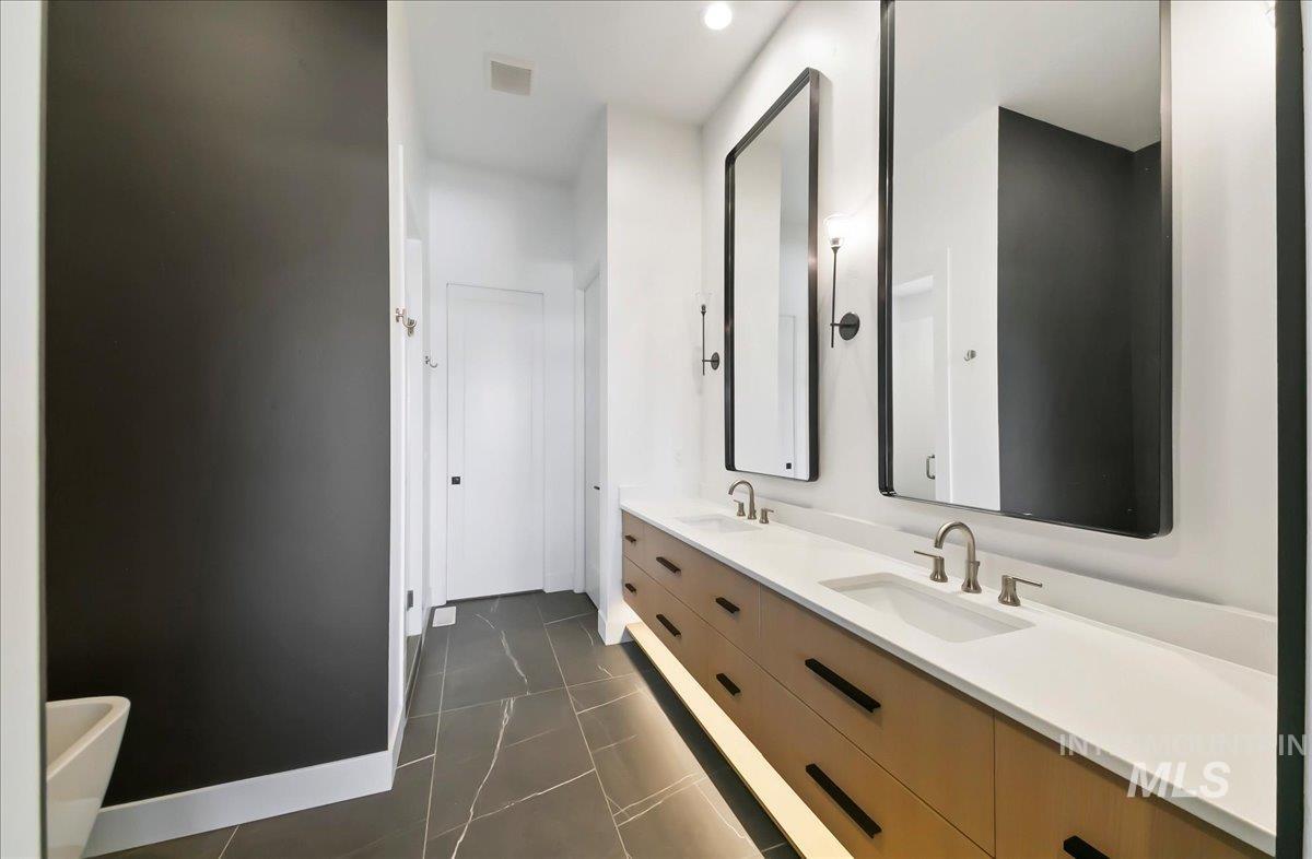 800 E Ashbourne Lane, Eagle, Idaho 83616, 4 Bedrooms, 3.5 Bathrooms, Residential For Sale, Price $1,499,000, 98967634