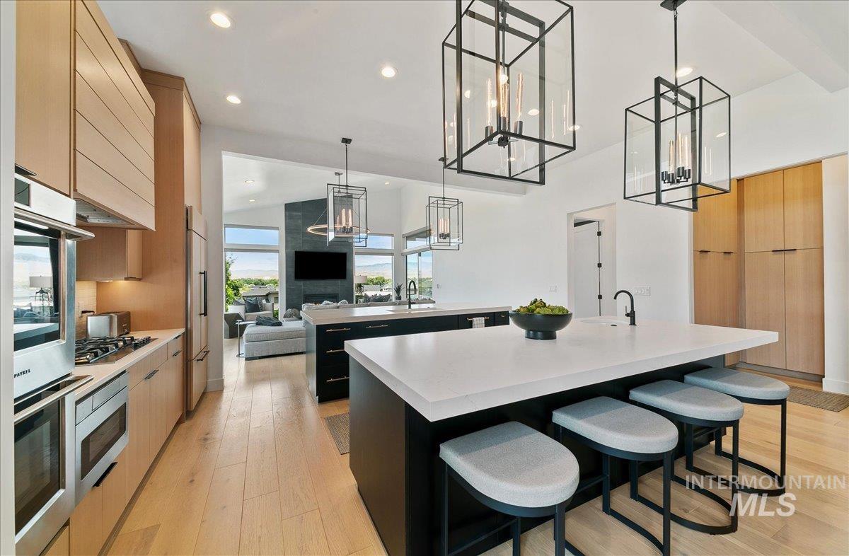 800 E Ashbourne Lane, Eagle, Idaho 83616, 4 Bedrooms, 3.5 Bathrooms, Residential For Sale, Price $1,499,000, 98967634