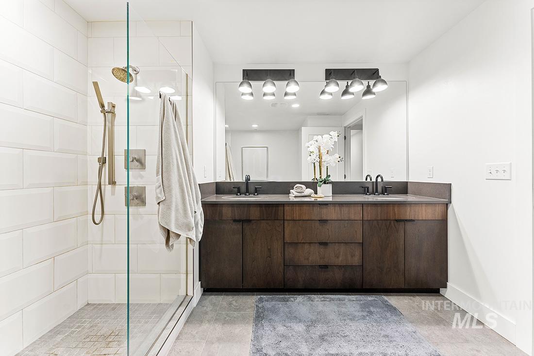 611 S 8th St, Boise, Idaho 83702, 2 Bedrooms, 2.5 Bathrooms, Residential For Sale, Price $850,000, 98967651