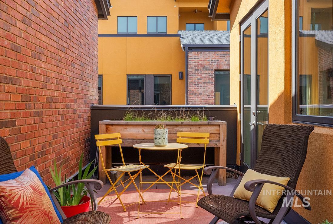 611 S 8th St, Boise, Idaho 83702, 2 Bedrooms, 2.5 Bathrooms, Residential For Sale, Price $850,000, 98967651