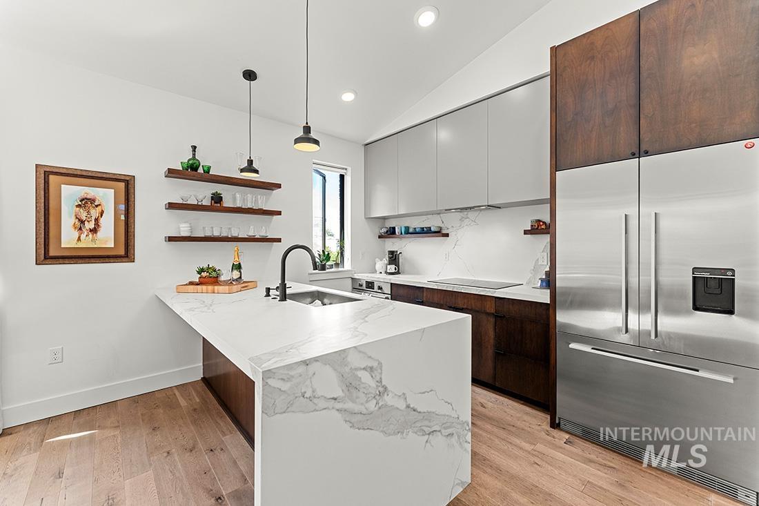 611 S 8th St, Boise, Idaho 83702, 2 Bedrooms, 2.5 Bathrooms, Residential For Sale, Price $850,000, 98967651