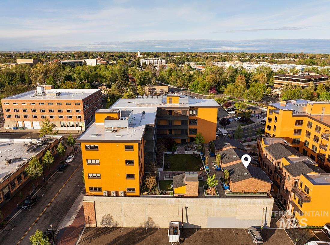 611 S 8th St, Boise, Idaho 83702, 2 Bedrooms, 2.5 Bathrooms, Residential For Sale, Price $850,000, 98967651