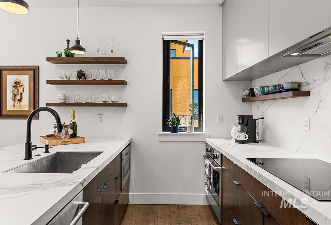 611 S 8th St, Boise, Idaho 83702, 2 Bedrooms, 2.5 Bathrooms, Residential For Sale, Price $850,000, 98967651