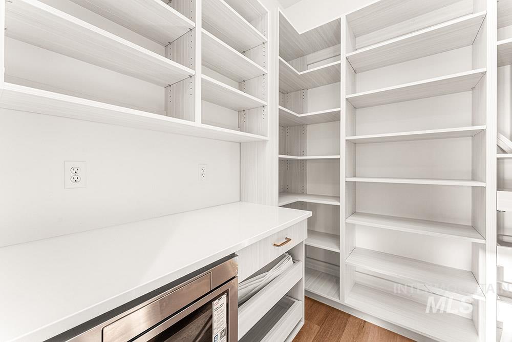 840 N Danville Ave, Eagle, Idaho 83616, 4 Bedrooms, 3.5 Bathrooms, Residential For Sale, Price $1,169,900, 98967652