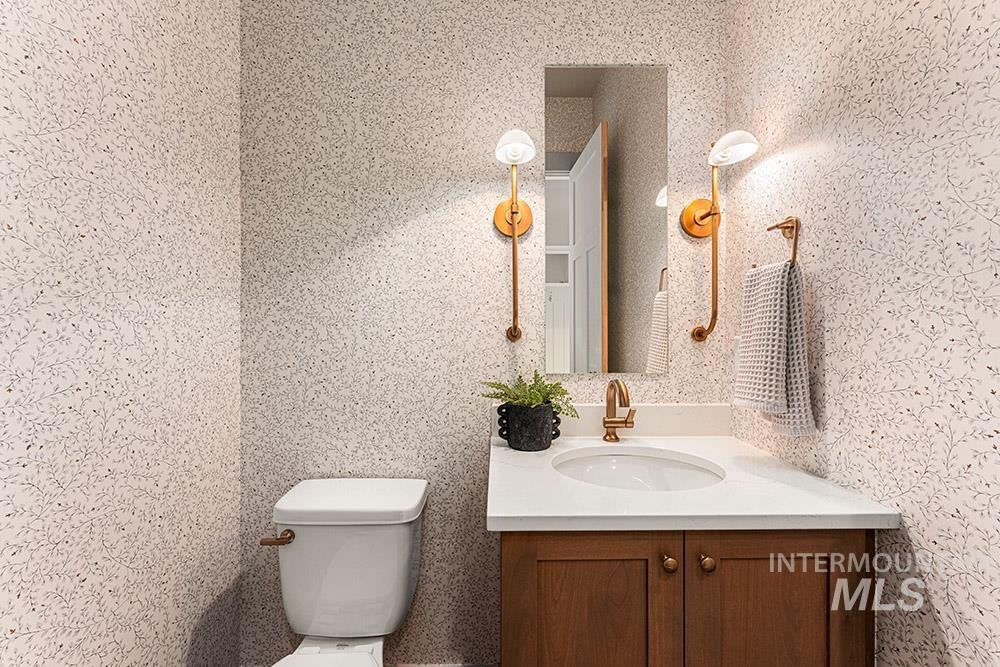 840 N Danville Ave, Eagle, Idaho 83616, 4 Bedrooms, 3.5 Bathrooms, Residential For Sale, Price $1,169,900, 98967652