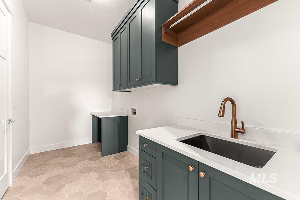 840 N Danville Ave, Eagle, Idaho 83616, 4 Bedrooms, 3.5 Bathrooms, Residential For Sale, Price $1,169,900, 98967652