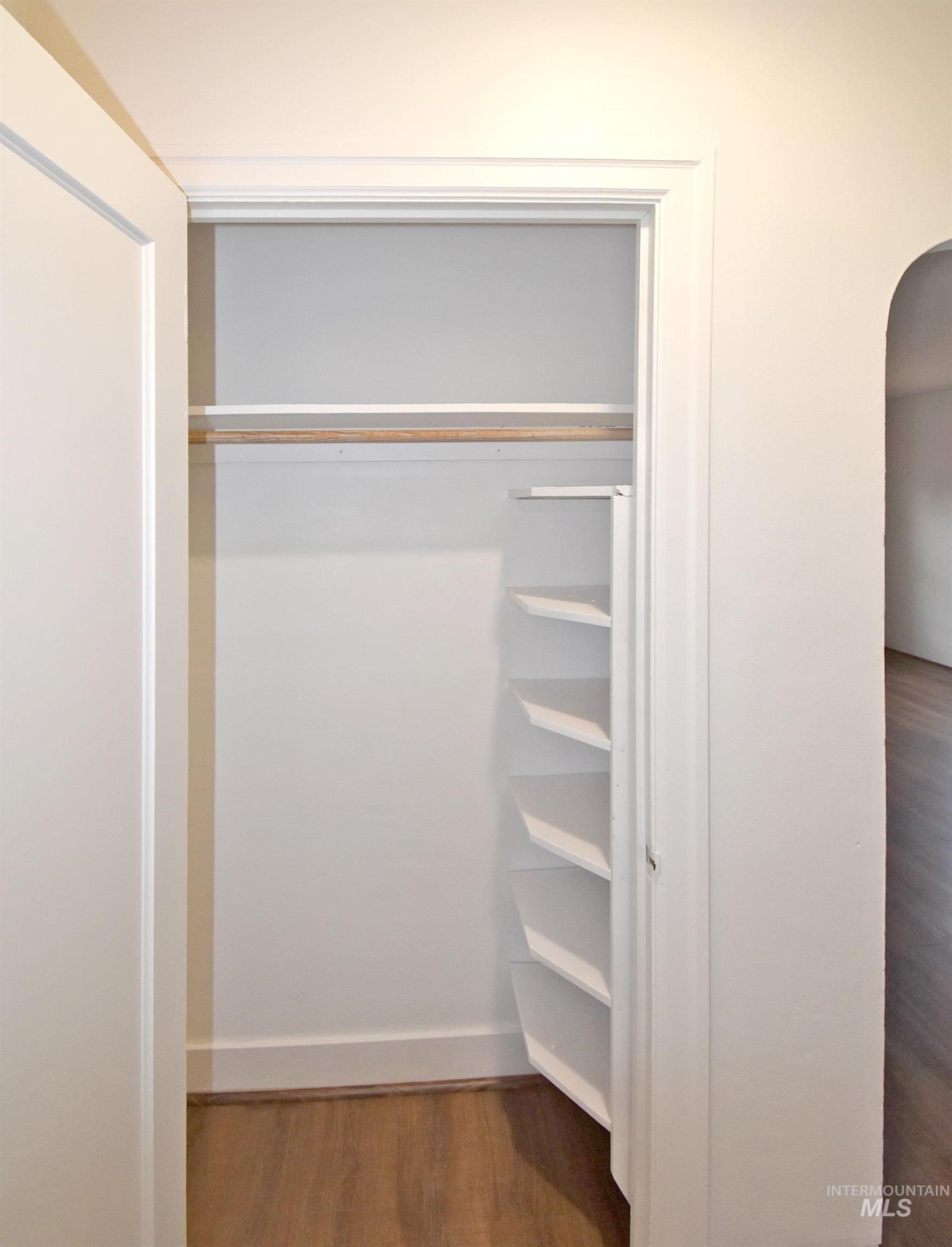 713-715 4th Street, Clarkston, Washington 99403, 2 Bedrooms, 1 Bathroom, Residential Income For Sale, Price $335,000, 98967656