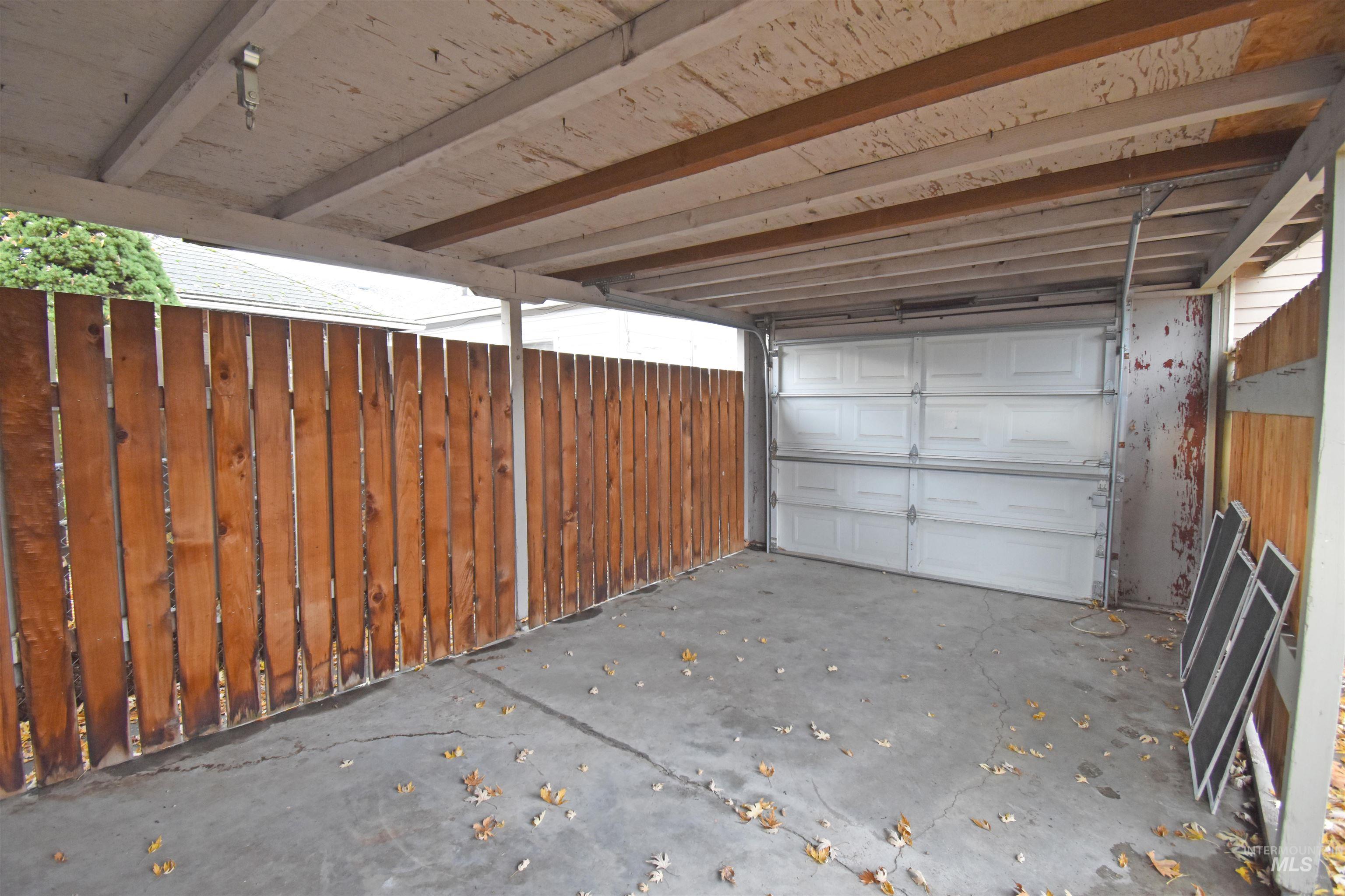 713-715 4th Street, Clarkston, Washington 99403, 2 Bedrooms, 1 Bathroom, Residential Income For Sale, Price $335,000, 98967656