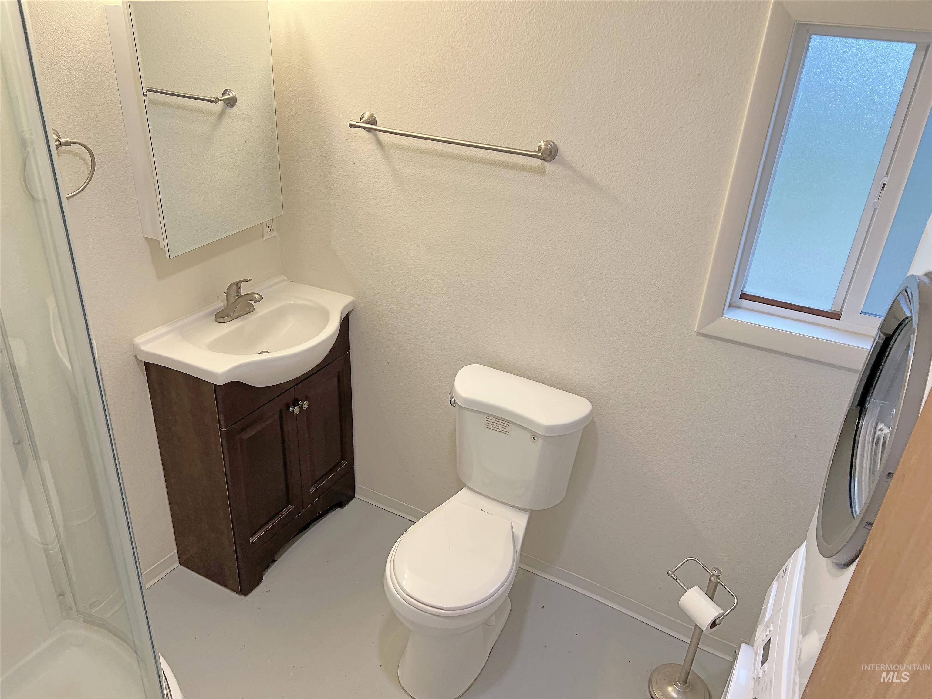 713-715 4th Street, Clarkston, Washington 99403, 2 Bedrooms, 1 Bathroom, Residential Income For Sale, Price $335,000, 98967656