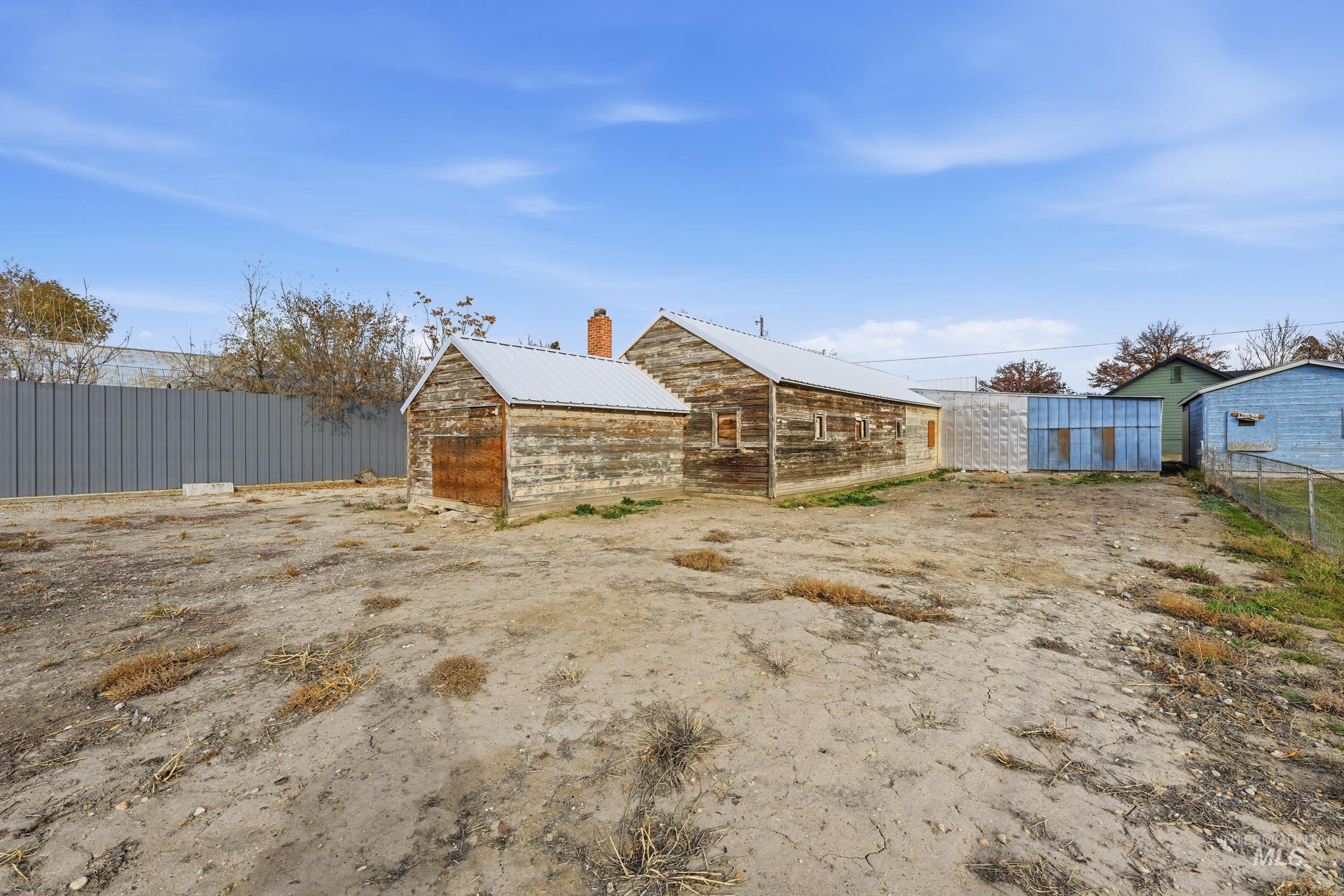 106 N 5th St, Parma, Idaho 83660, 1 Bedroom, Business/Commercial For Sale, Price $240,000, 98967658