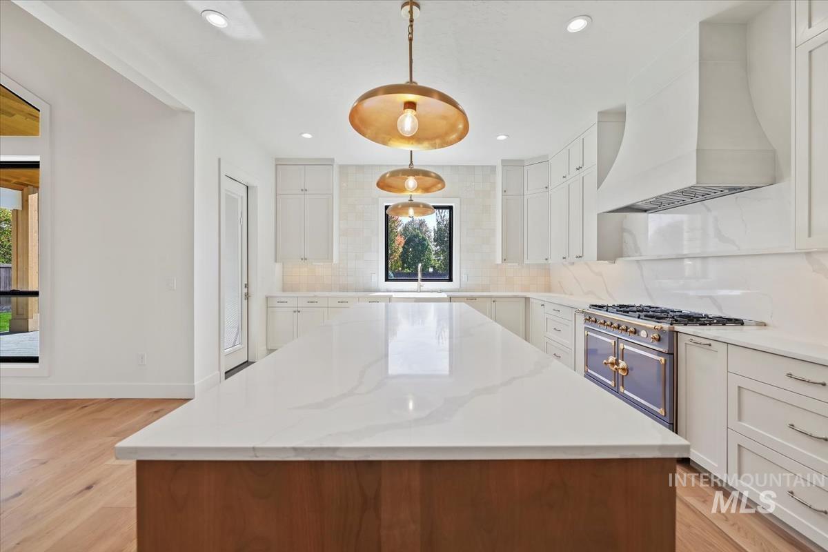 12182 N Upper Ridge Pl, Boise, Idaho 83714, 4 Bedrooms, 3.5 Bathrooms, Residential For Sale, Price $1,790,000, 98967666