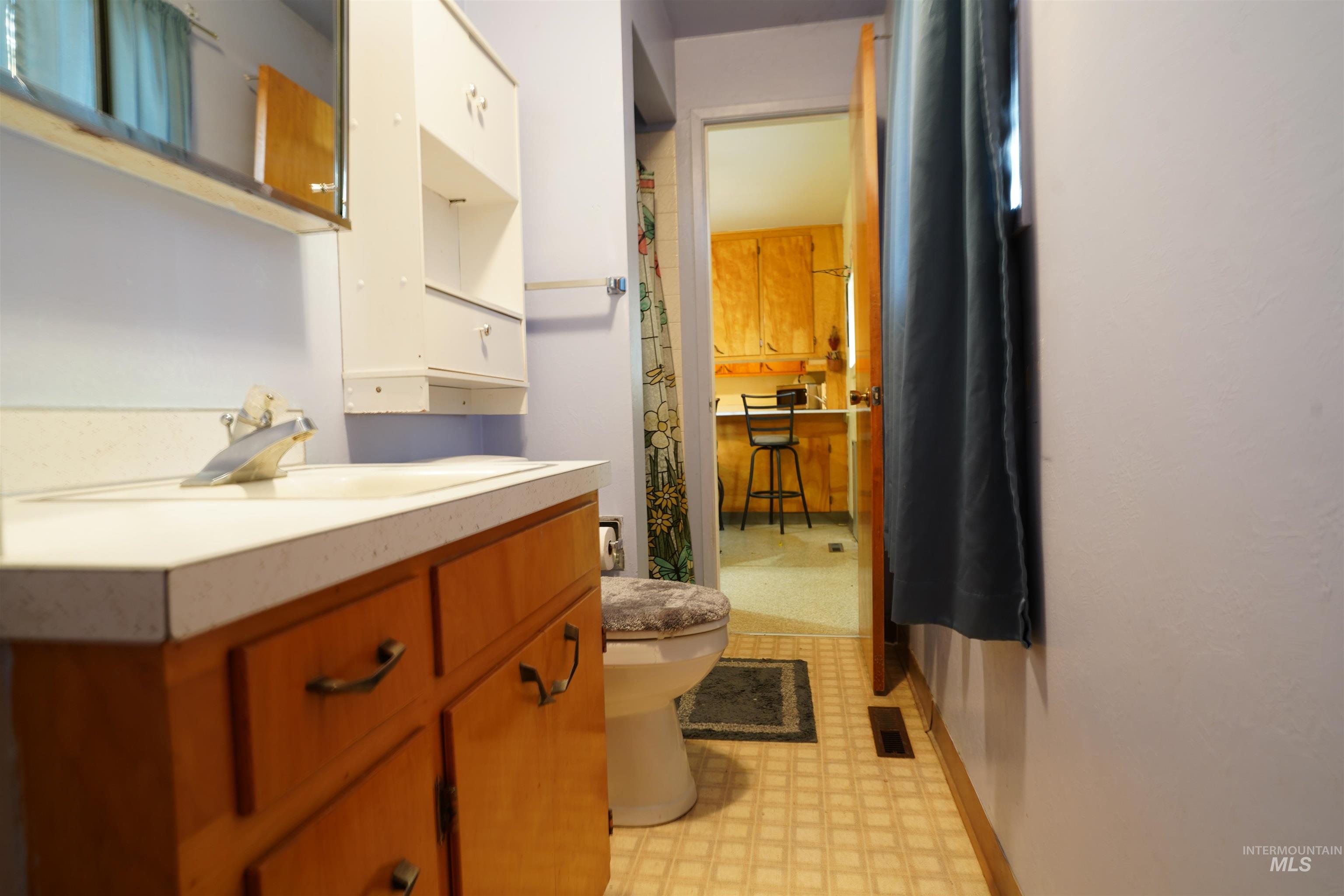 1508 Alder Ave, Lewiston, Idaho 83501, 6 Bedrooms, 3 Bathrooms, Residential For Sale, Price $325,000, 98967673