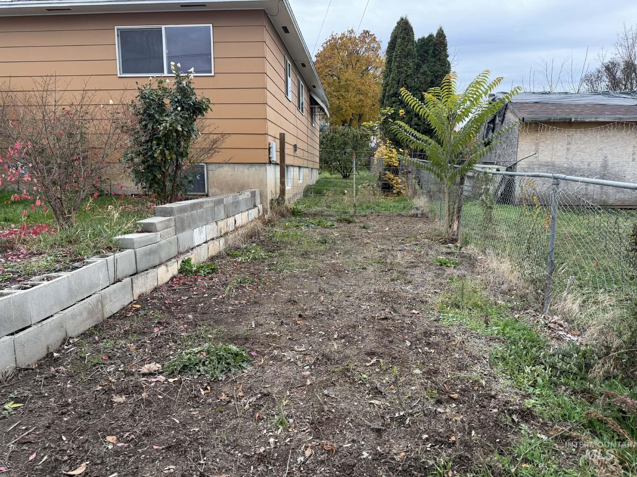 1508 Alder Ave, Lewiston, Idaho 83501, 6 Bedrooms, 3 Bathrooms, Residential For Sale, Price $325,000, 98967673