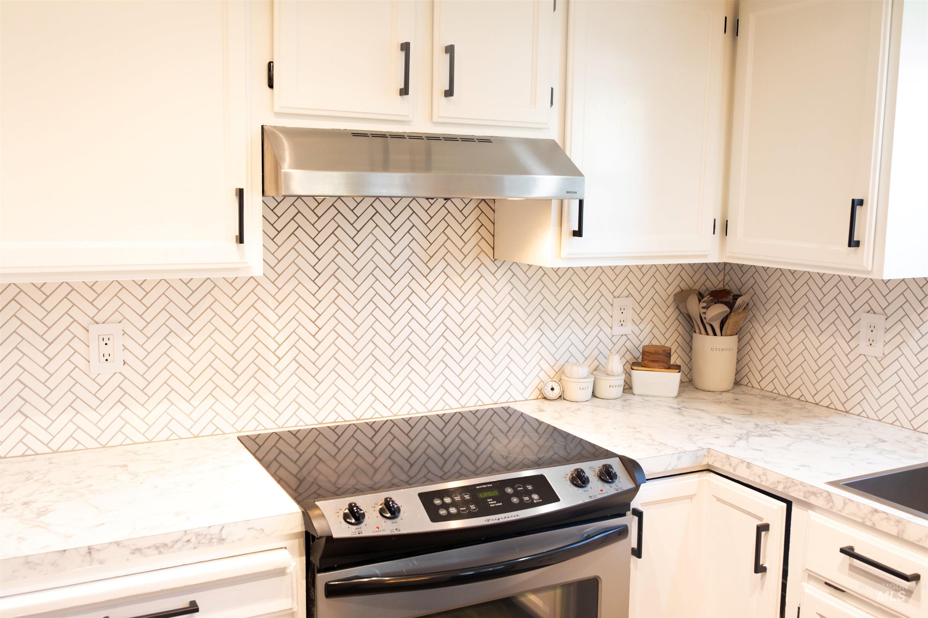 2375 N Galway Dr, Meridian, Idaho 83646, 3 Bedrooms, 1 Bathroom, Residential For Sale, Price $364,900, 98967678