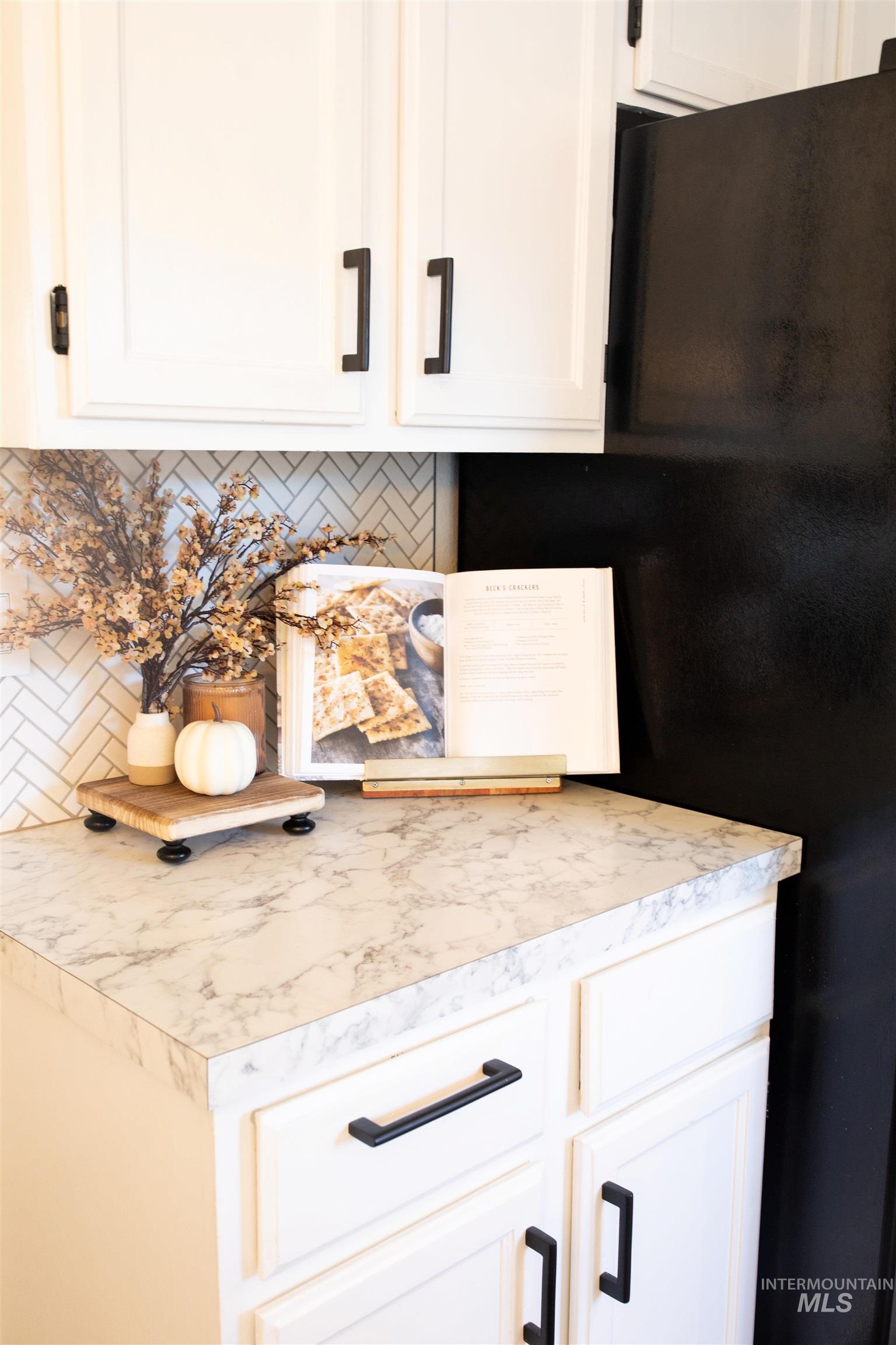 2375 N Galway Dr, Meridian, Idaho 83646, 3 Bedrooms, 1 Bathroom, Residential For Sale, Price $364,900, 98967678