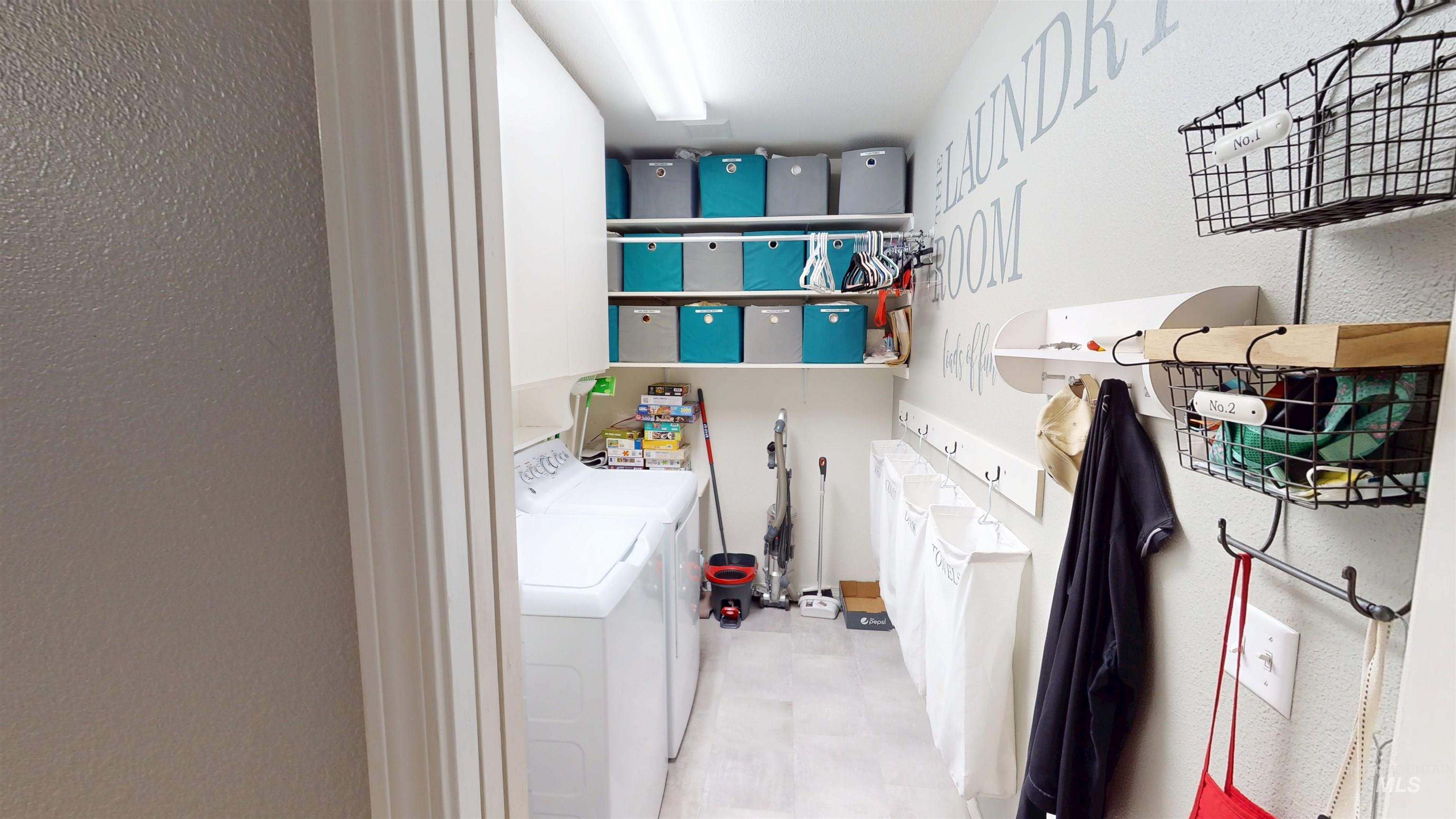 937 B Stewart Ave, Lewiston, Idaho 83501, 2 Bedrooms, 2 Bathrooms, Residential For Sale, Price $329,900, 98967679