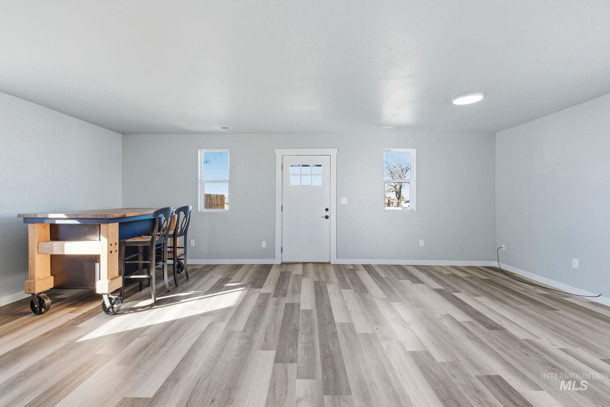 410 S Roswell Blvd, Parma, Idaho 83660, 3 Bedrooms, 1.5 Bathrooms, Residential For Sale, Price $295,000, 98967683