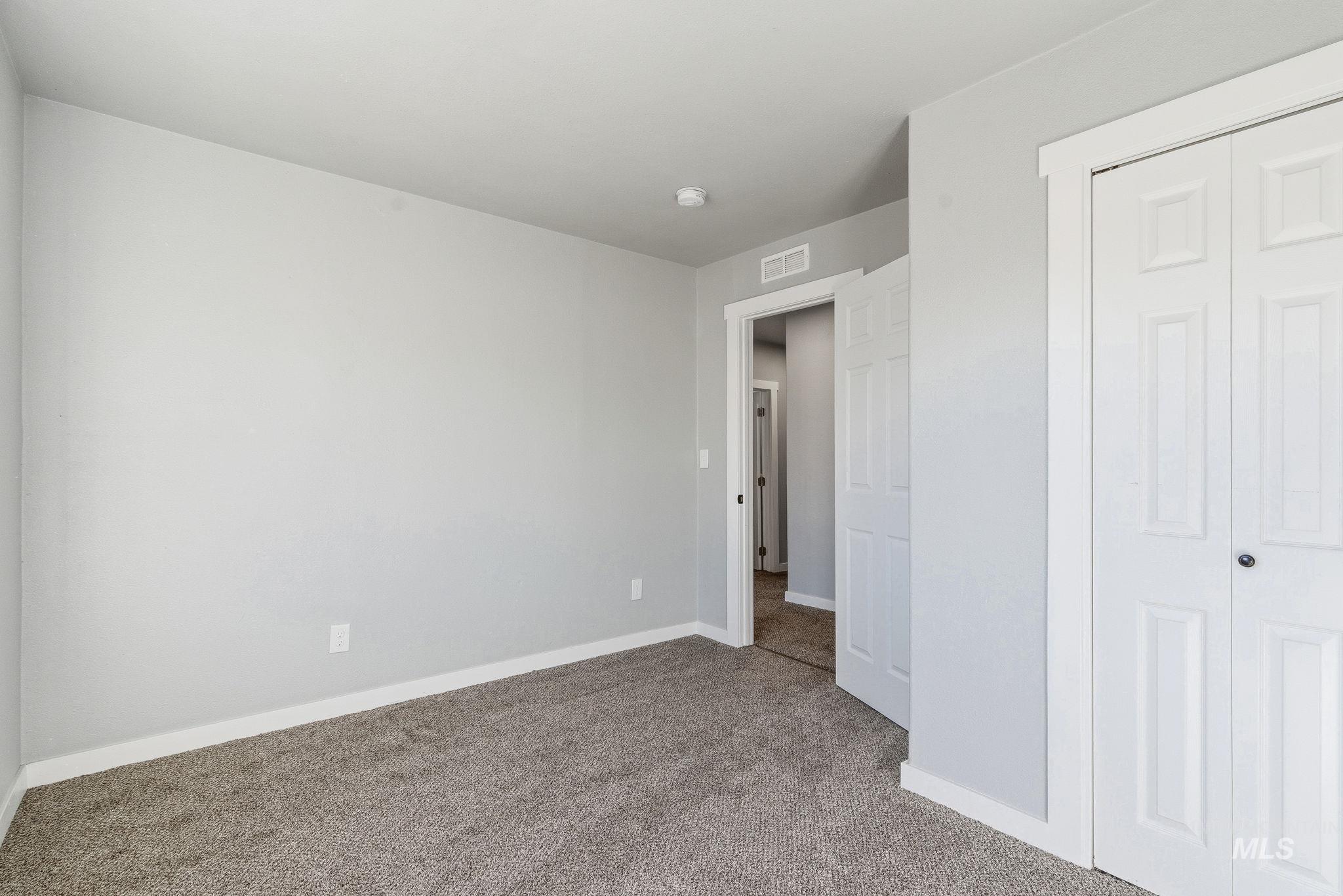 410 S Roswell Blvd, Parma, Idaho 83660, 3 Bedrooms, 1.5 Bathrooms, Residential For Sale, Price $295,000, 98967683