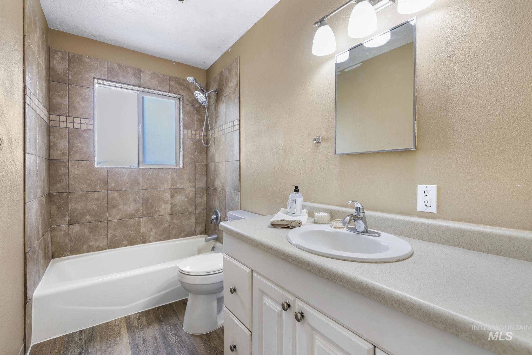 799 Northview, Twin Falls, Idaho 83301, 3 Bedrooms, 1 Bathroom, Residential Income For Sale, Price $365,000, 98967690