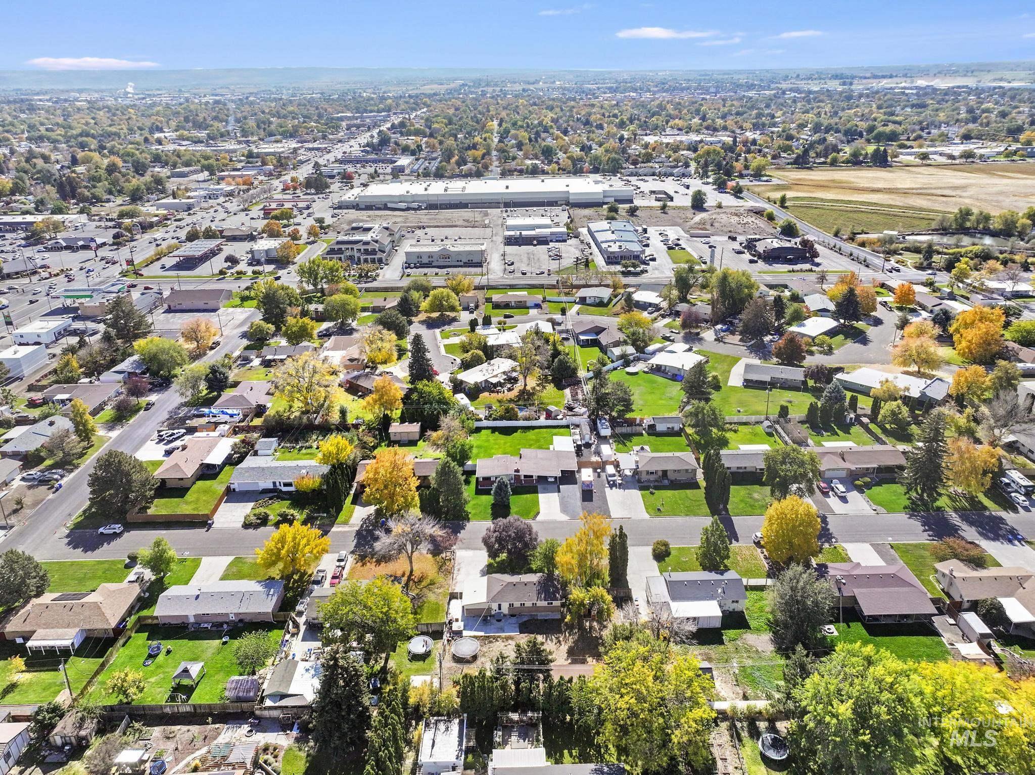 799 Northview, Twin Falls, Idaho 83301, 3 Bedrooms, 1 Bathroom, Residential Income For Sale, Price $365,000, 98967690