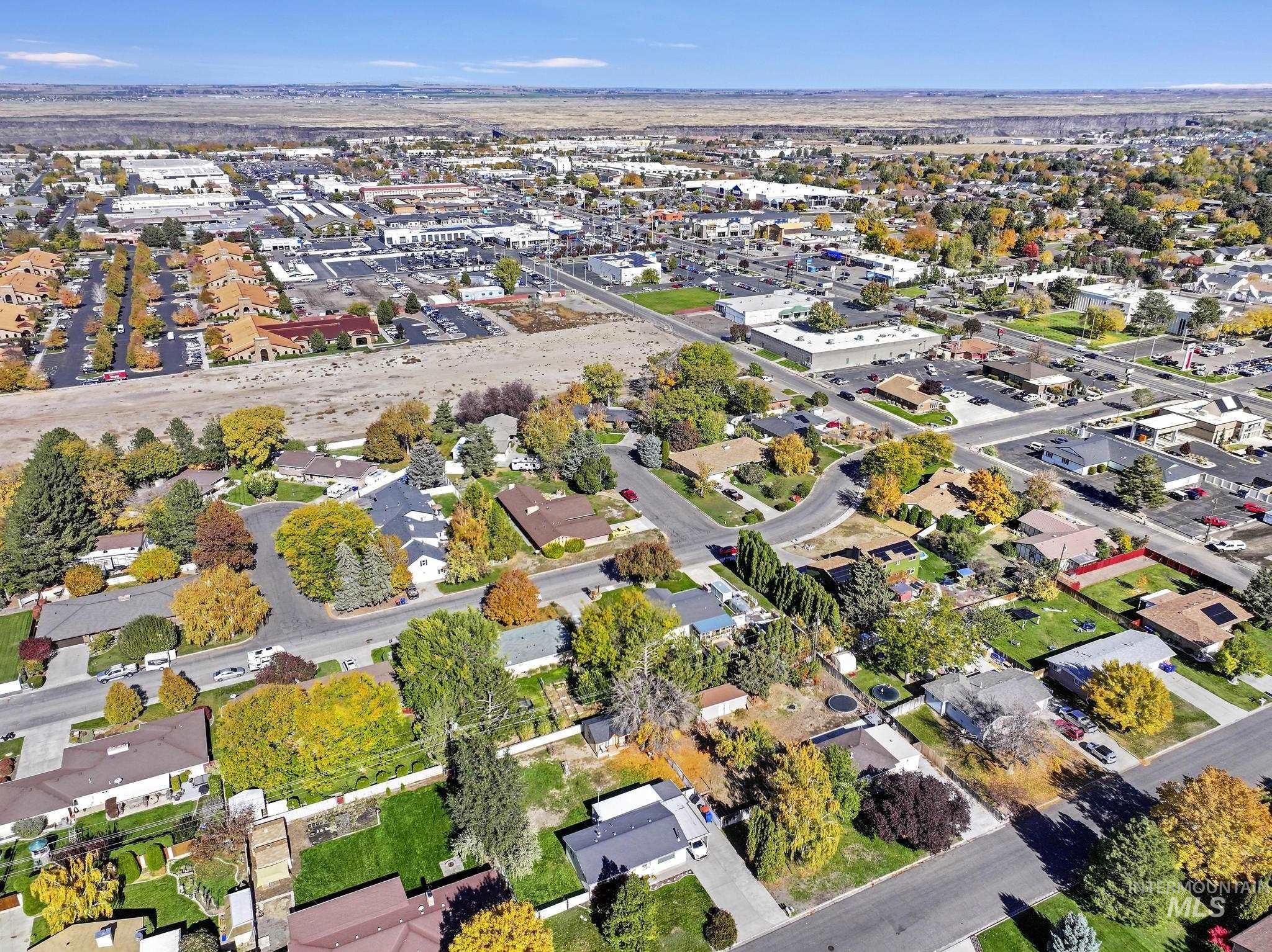 799 Northview, Twin Falls, Idaho 83301, 3 Bedrooms, 1 Bathroom, Residential Income For Sale, Price $365,000, 98967690