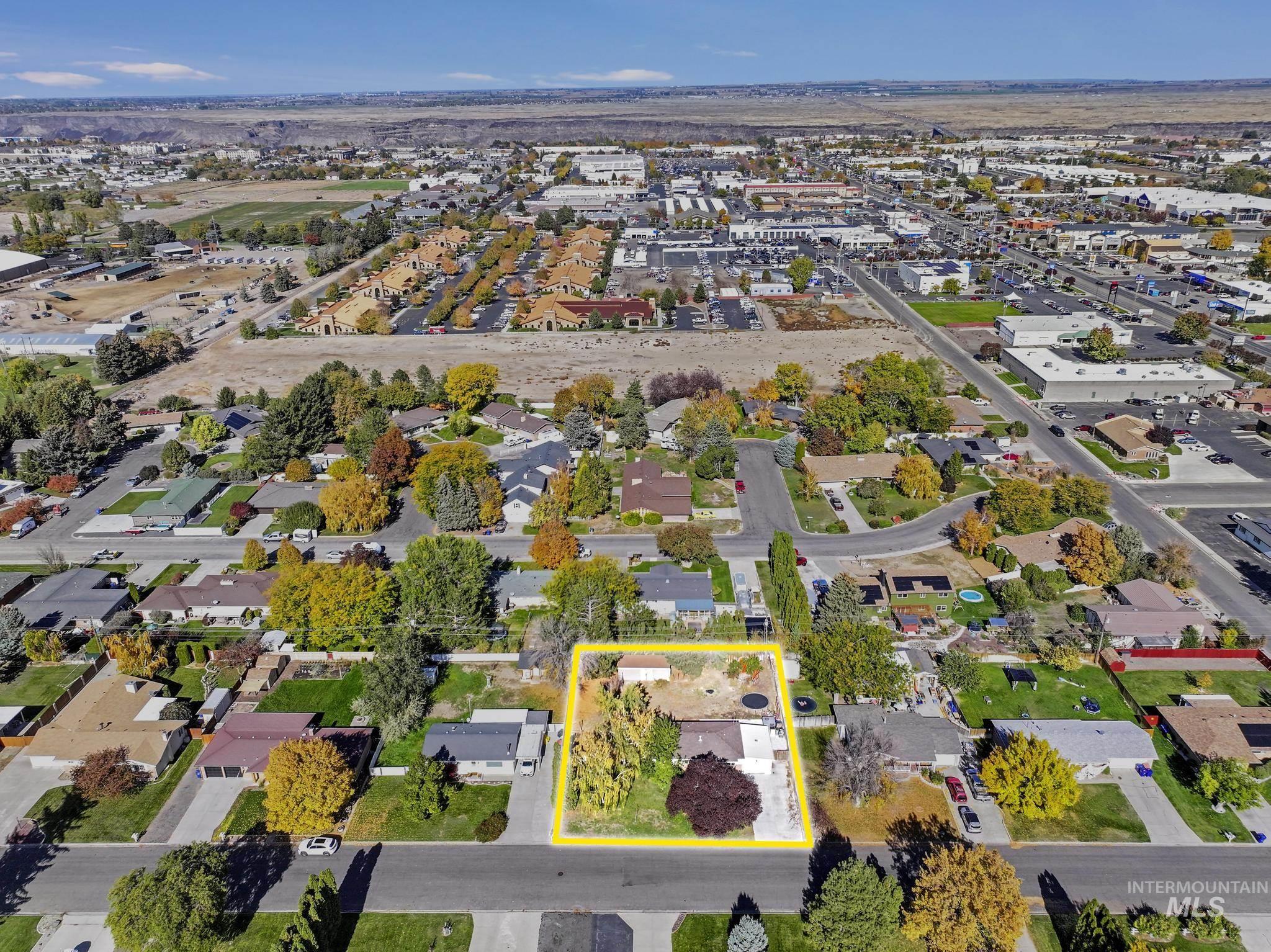 799 Northview, Twin Falls, Idaho 83301, 3 Bedrooms, 1 Bathroom, Residential Income For Sale, Price $365,000, 98967690