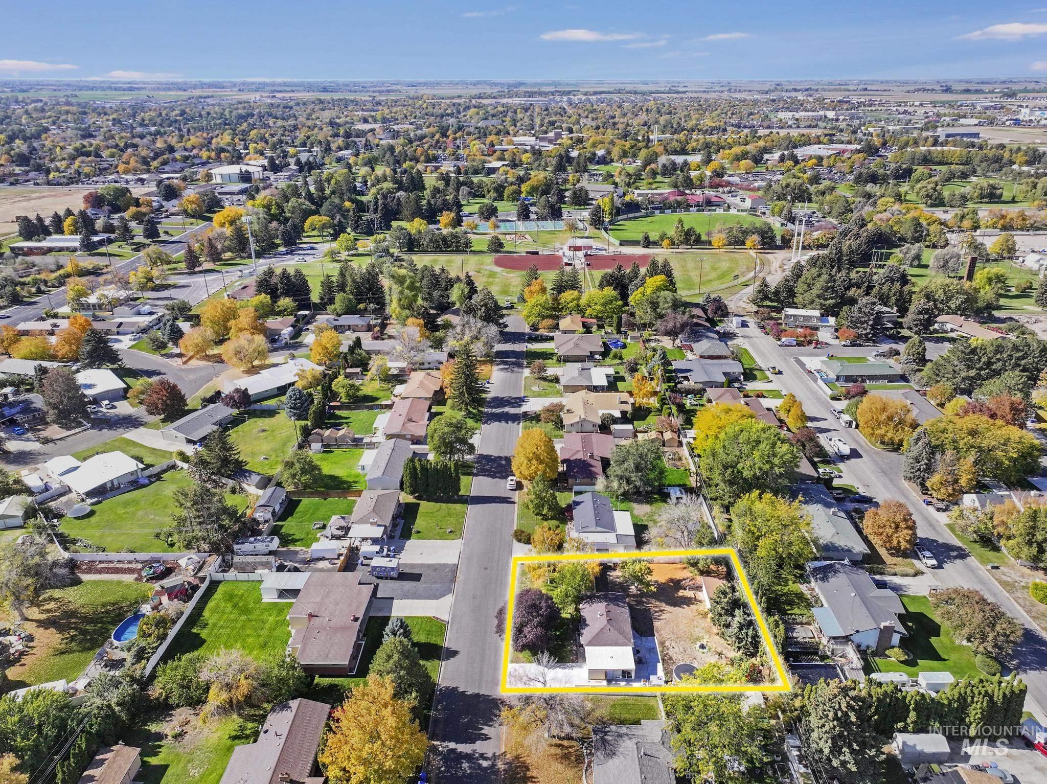 799 Northview, Twin Falls, Idaho 83301, 3 Bedrooms, 1 Bathroom, Residential Income For Sale, Price $365,000, 98967690