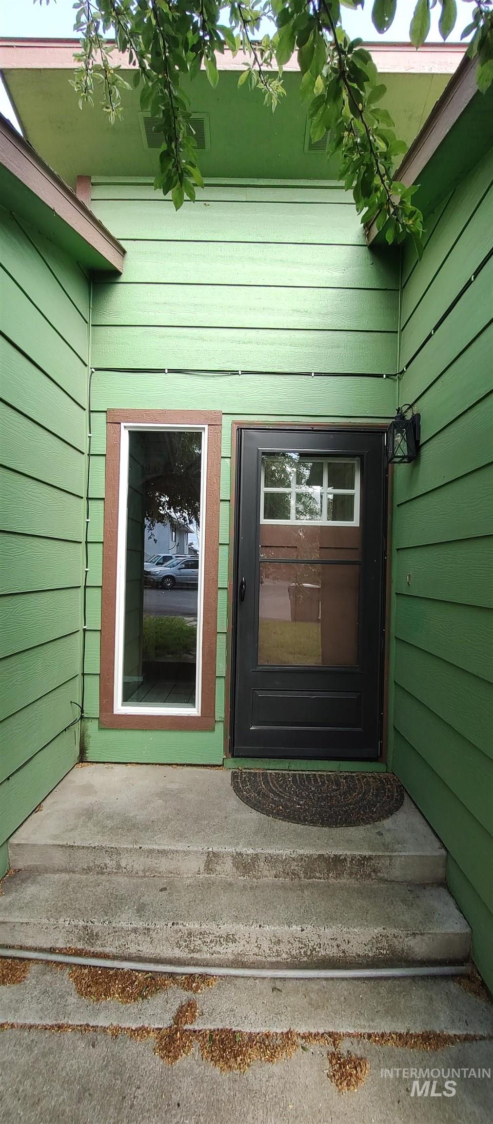 2933 Garfield Ct, Lewiston, Idaho 83501, 3 Bedrooms, 2 Bathrooms, Residential For Sale, Price $319,700, 98967696