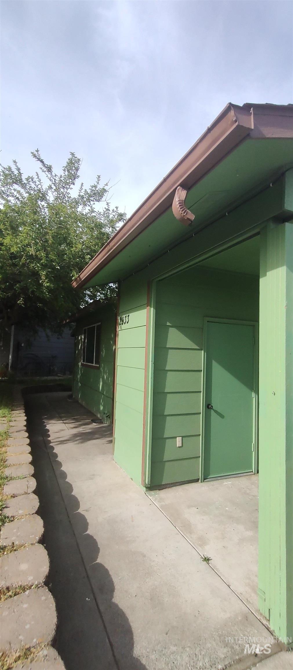 2933 Garfield Ct, Lewiston, Idaho 83501, 3 Bedrooms, 2 Bathrooms, Residential For Sale, Price $319,700, 98967696