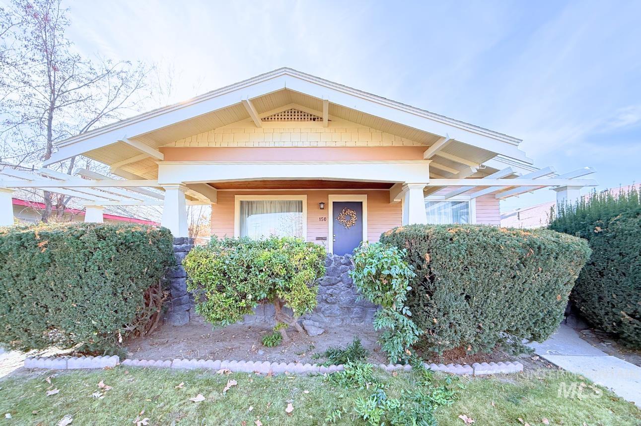 150 10th Avenue East, Twin Falls, Idaho 83301, 3 Bedrooms, 1 Bathroom, Residential For Sale, Price $324,900, 98967715