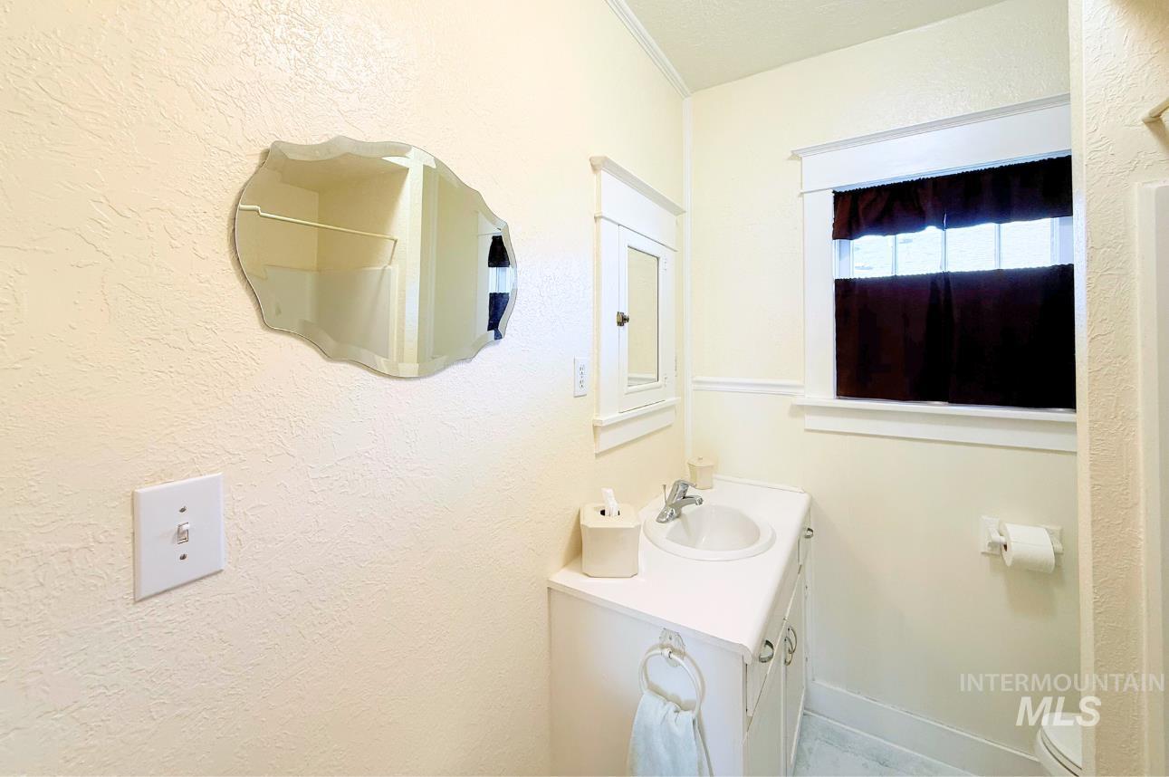 150 10th Avenue East, Twin Falls, Idaho 83301, 3 Bedrooms, 1 Bathroom, Residential For Sale, Price $324,900, 98967715