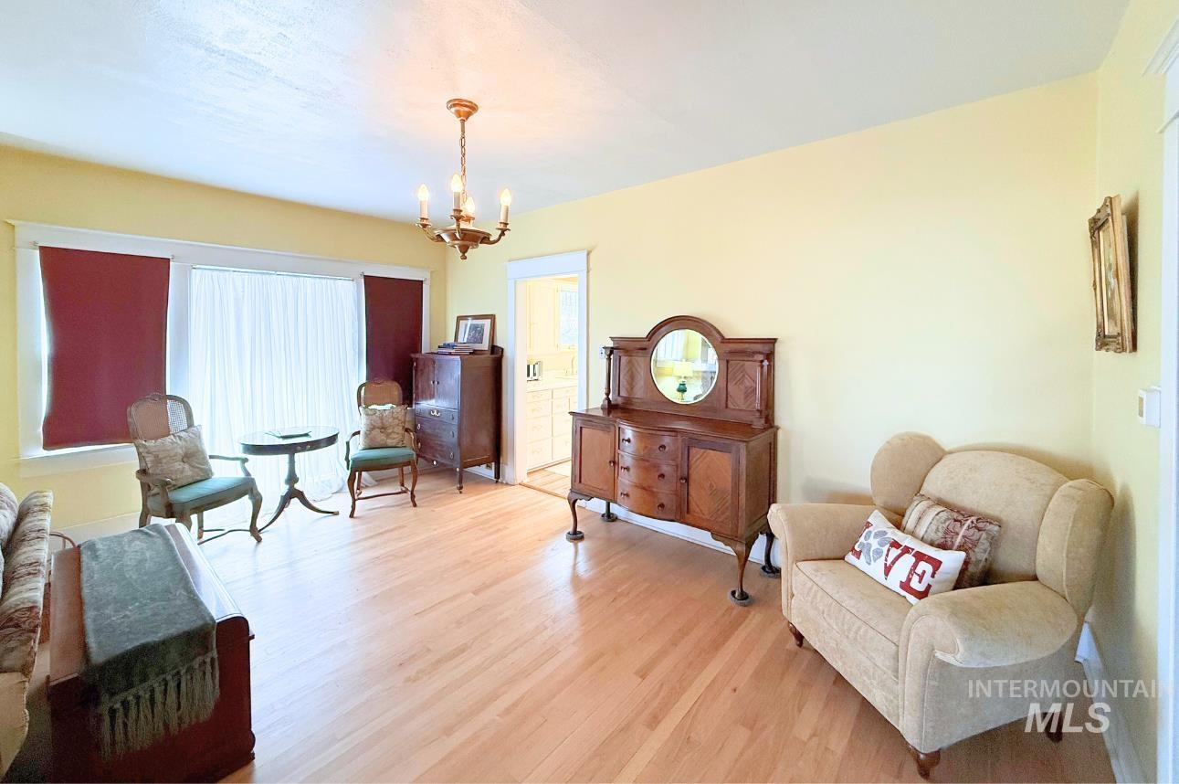 150 10th Avenue East, Twin Falls, Idaho 83301, 3 Bedrooms, 1 Bathroom, Residential For Sale, Price $324,900, 98967715