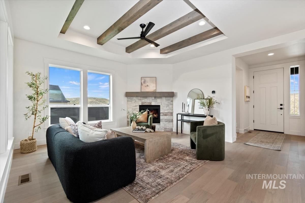 5931 W Domford Ln, Eagle, Idaho 83616, 3 Bedrooms, 2 Bathrooms, Residential For Sale, Price $579,880, 98967716