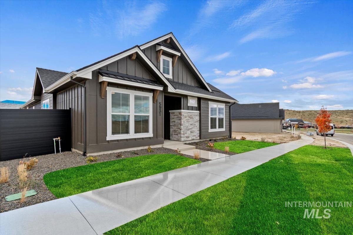 5931 W Domford Ln, Eagle, Idaho 83616, 3 Bedrooms, 2 Bathrooms, Residential For Sale, Price $579,880, 98967716