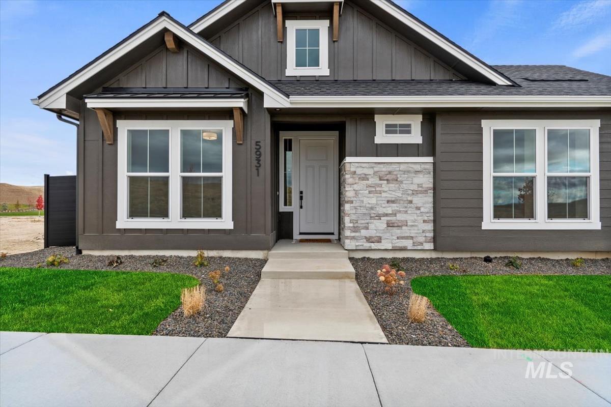 5931 W Domford Ln, Eagle, Idaho 83616, 3 Bedrooms, 2 Bathrooms, Residential For Sale, Price $579,880, 98967716