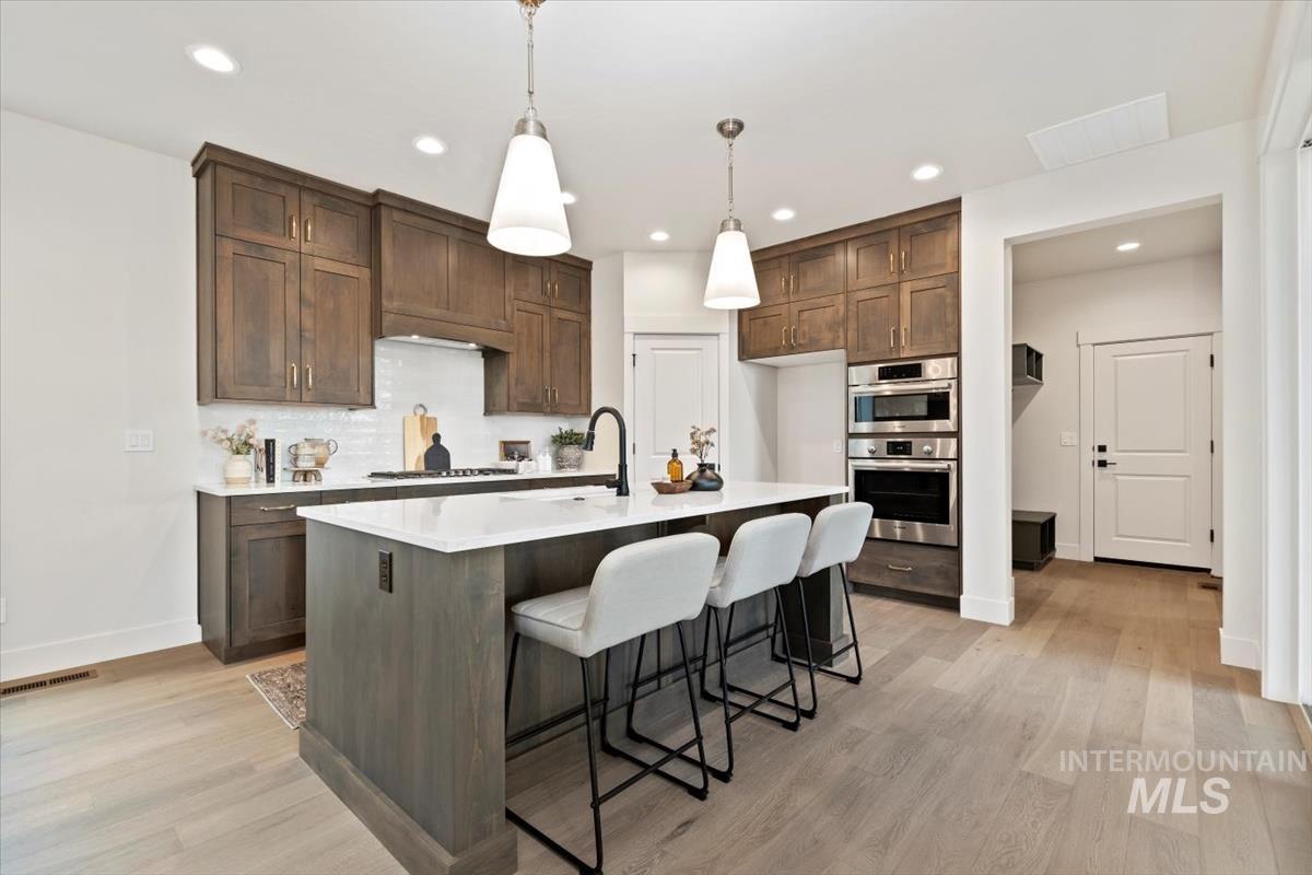 5931 W Domford Ln, Eagle, Idaho 83616, 3 Bedrooms, 2 Bathrooms, Residential For Sale, Price $579,880, 98967716