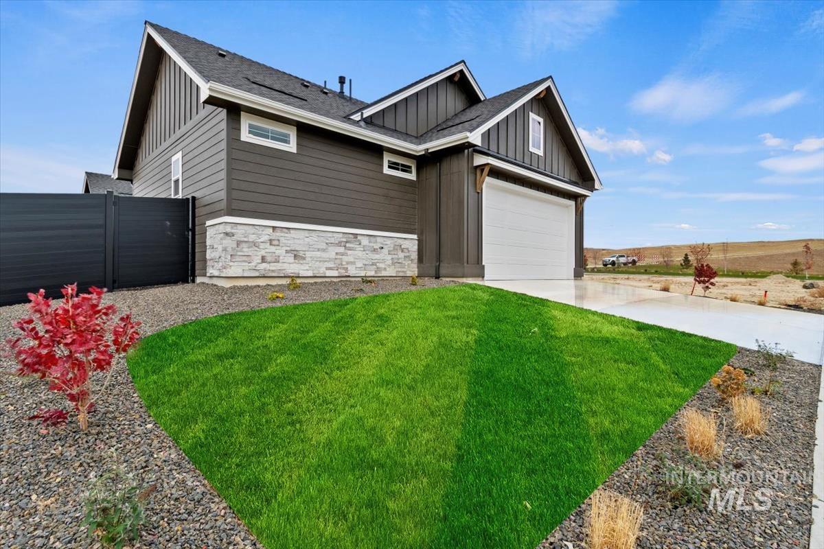 5931 W Domford Ln, Eagle, Idaho 83616, 3 Bedrooms, 2 Bathrooms, Residential For Sale, Price $579,880, 98967716
