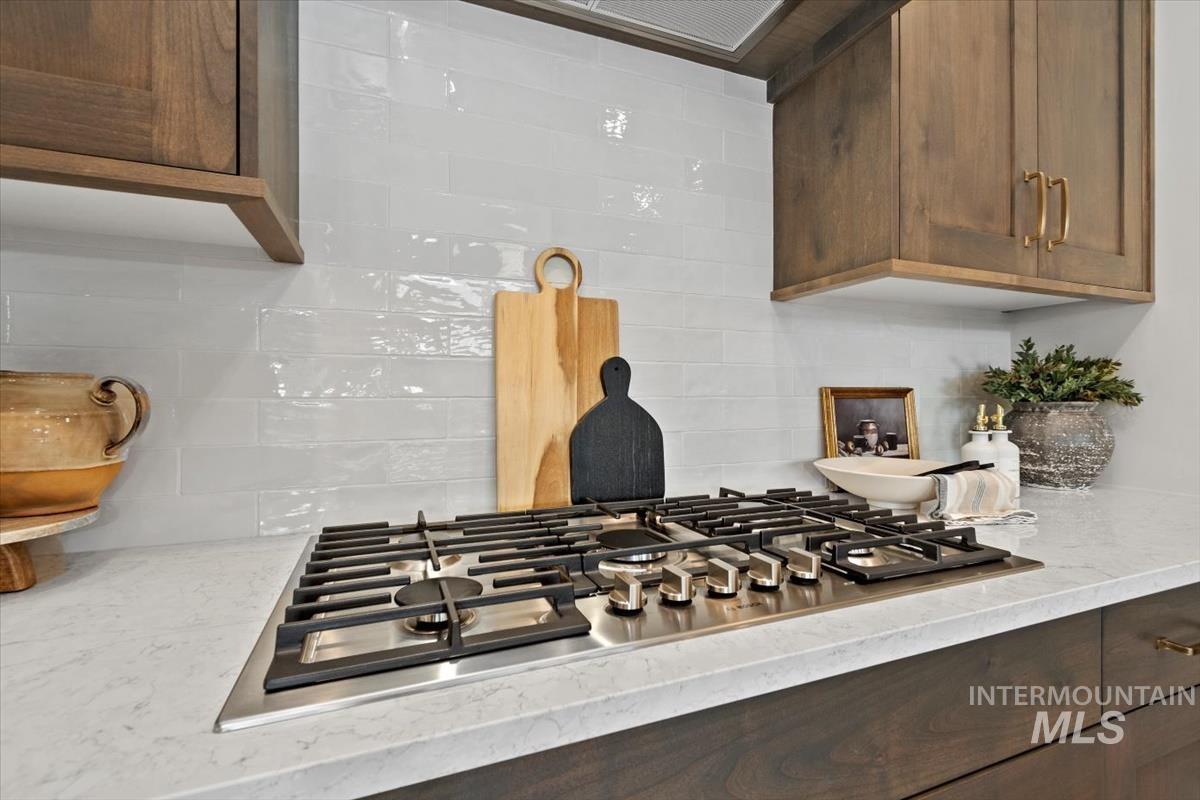 5931 W Domford Ln, Eagle, Idaho 83616, 3 Bedrooms, 2 Bathrooms, Residential For Sale, Price $579,880, 98967716