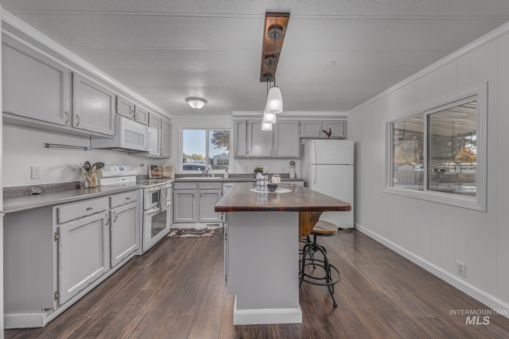 10601 N Horseshoe Bend Rd, Boise, Idaho 83714, 2 Bedrooms, 1 Bathroom, Residential For Sale, Price $52,000, 98967721