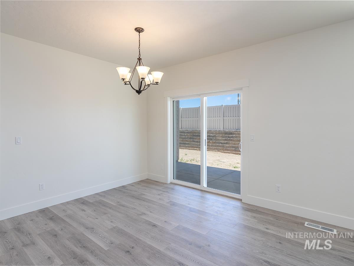 977 N Dark Maple Ave, Star, Idaho 83669, 3 Bedrooms, 2 Bathrooms, Residential For Sale, Price $445,000, 98967742