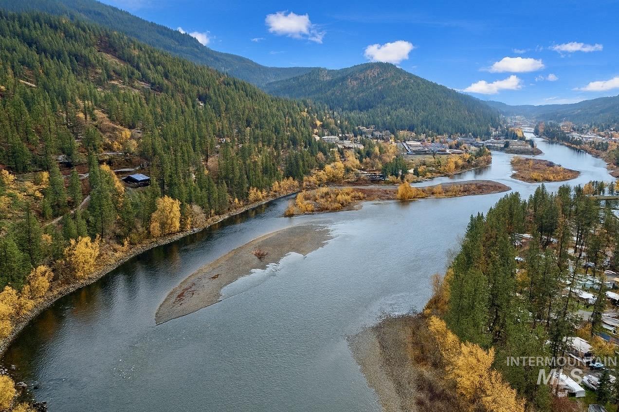 16 Chinook Ln, Orofino, Idaho 83544, 3 Bedrooms, 2 Bathrooms, Residential For Sale, Price $75,000, 98967749