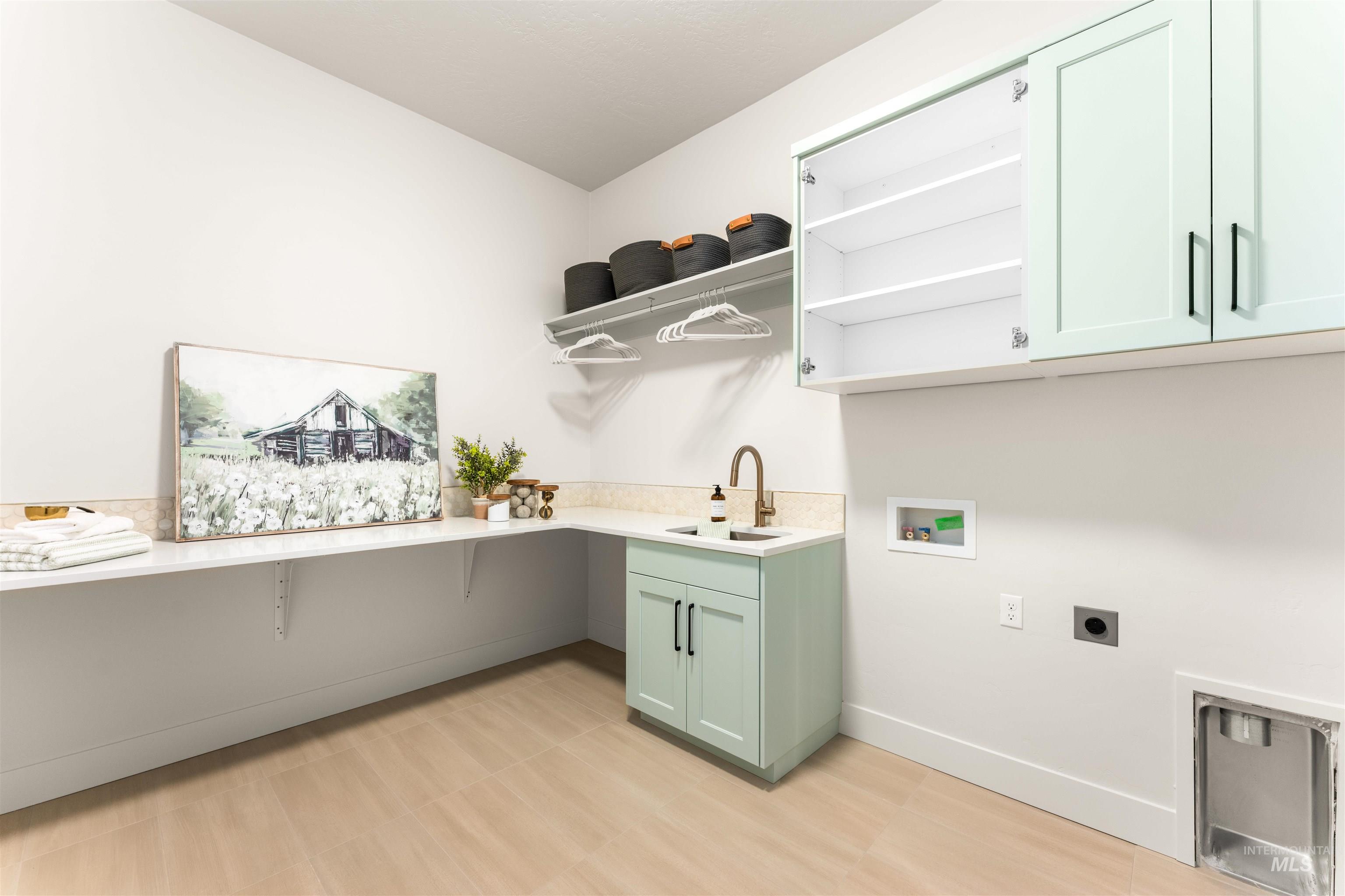 841 N Danville Ave, Eagle, Idaho 83616, 4 Bedrooms, 2.5 Bathrooms, Residential For Sale, Price $979,900, 98967754