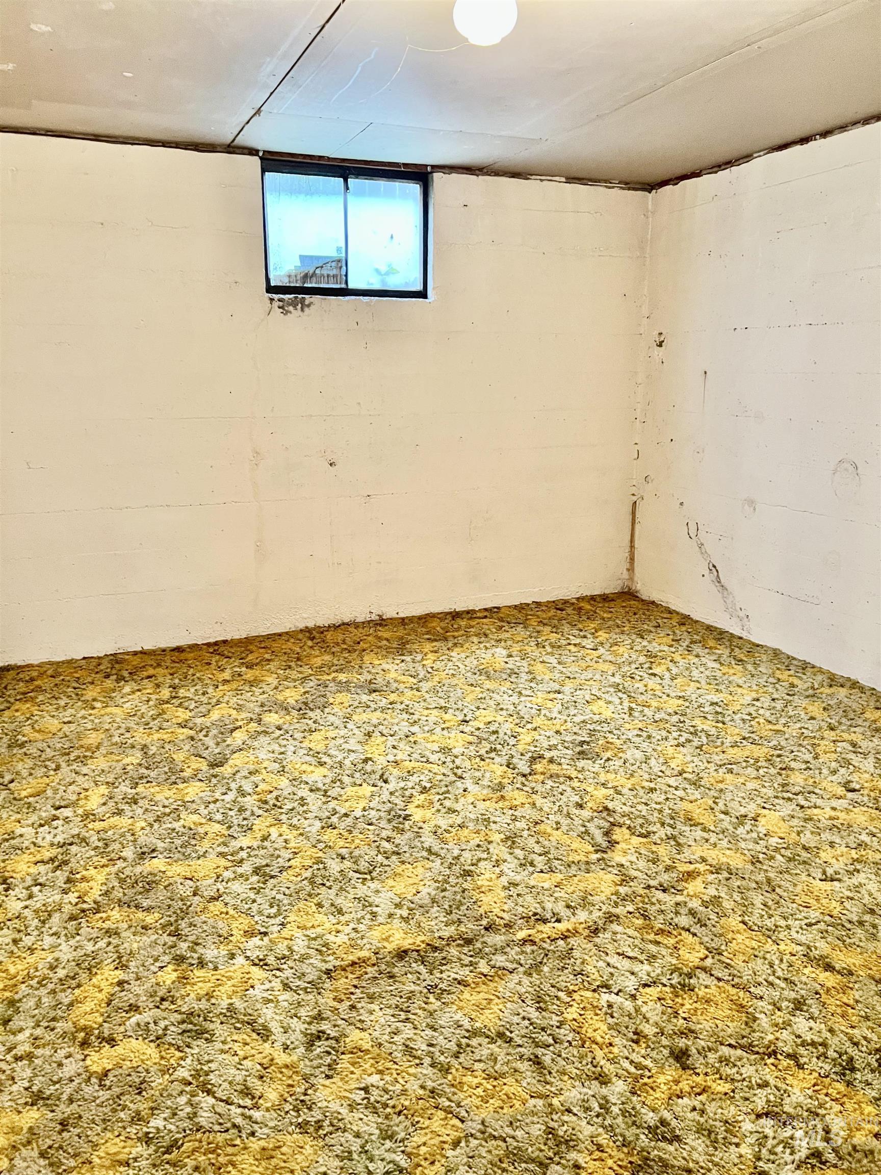 1027 11th Street, Clarkston, Washington 99403, 4 Bedrooms, 1 Bathroom, Residential For Sale, Price $250,000, 98967760