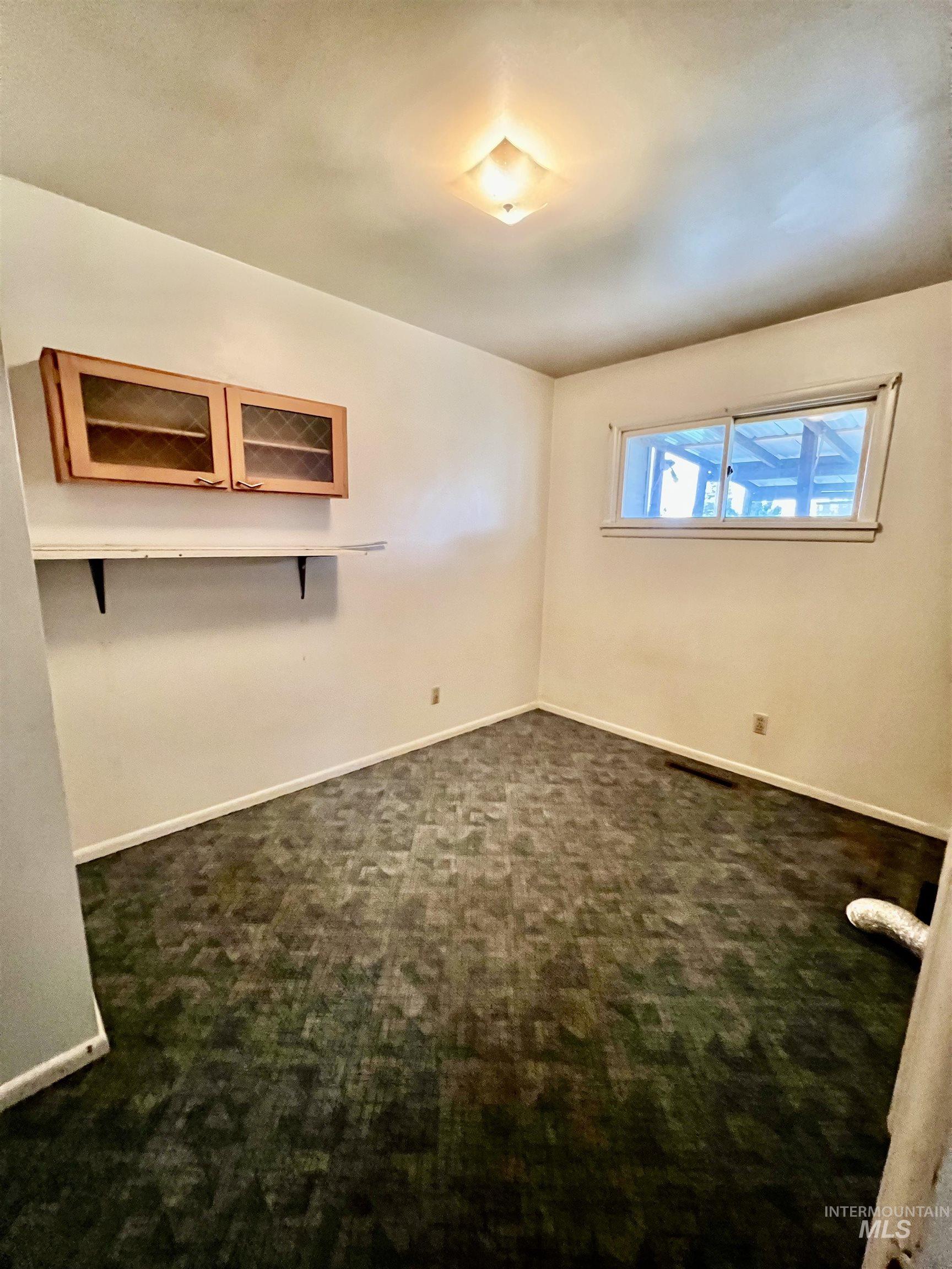 1027 11th Street, Clarkston, Washington 99403, 4 Bedrooms, 1 Bathroom, Residential For Sale, Price $250,000, 98967760